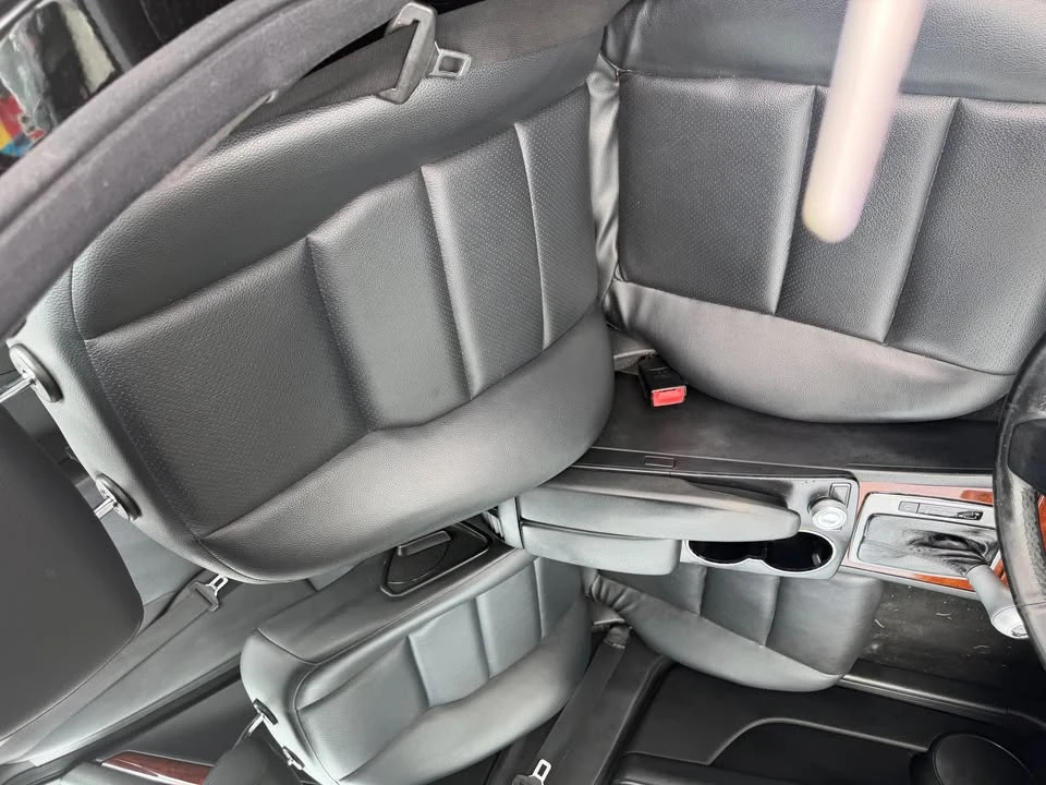 2011 Mercedes-Benz W212 E-Class - Image 6 of 10