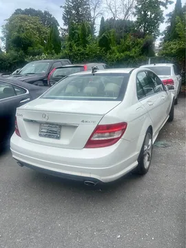 2011 Mercedes-Benz 300 D Sedan 4D