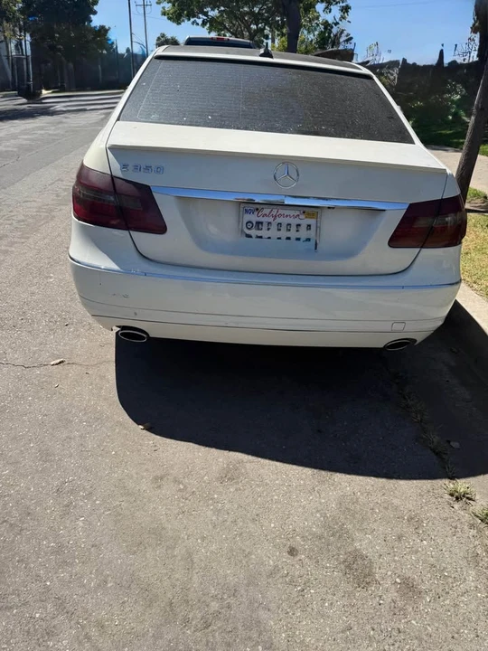 2011 Mercedes-Benz W212 E-Class - Image 2 of 8