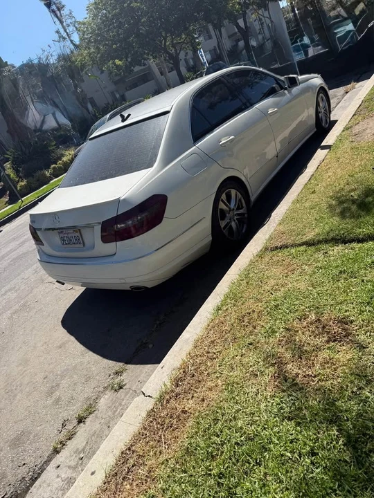 2011 Mercedes-Benz W212 E-Class - Image 4 of 8