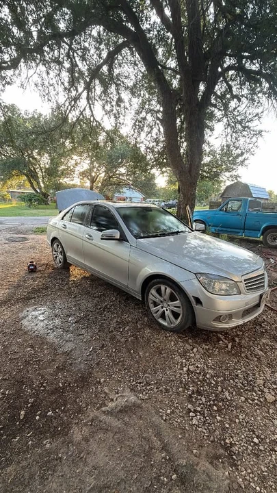 2011 Mercedes-Benz W212 E-Class - Image 2 of 5