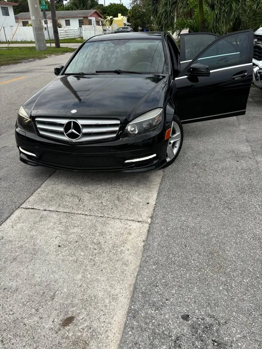 2011 Mercedes-Benz W212 E-Class - Image 6 of 7