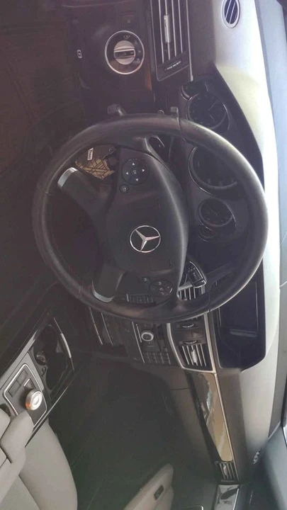 2011 Mercedes-Benz W212 E-Class - Image 4 of 7