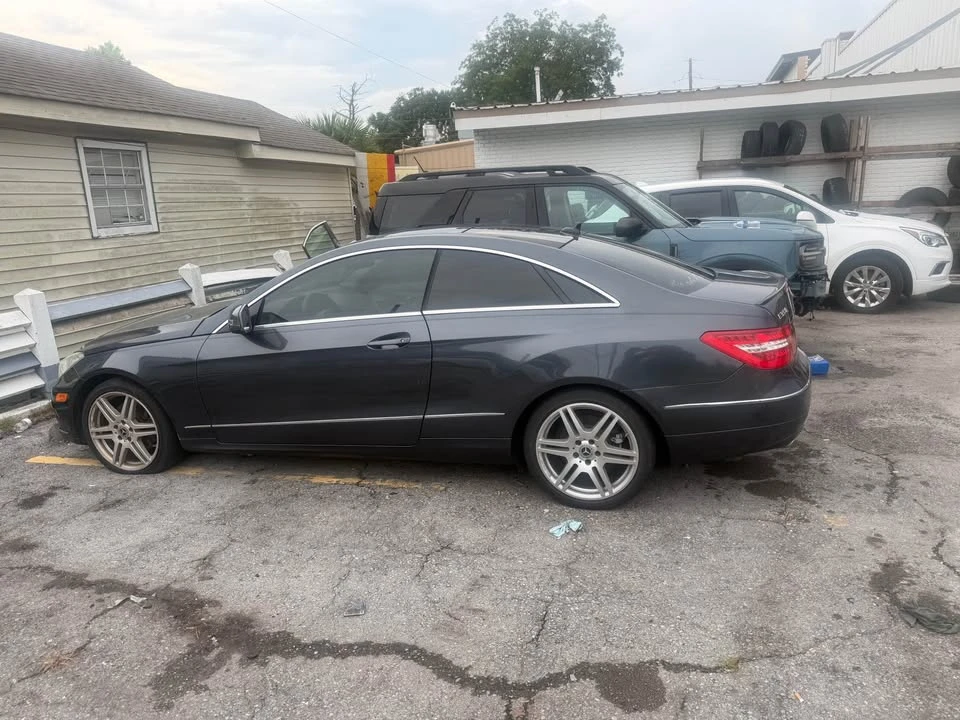 2011 Mercedes-Benz W212 E-Class - Image 2 of 8