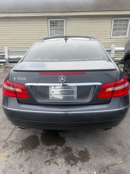 2011 Mercedes-Benz W212 E-Class - Image 2 of 8