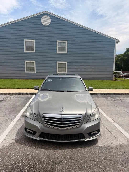 2011 Mercedes-Benz W212 E-Class - Image 2 of 5