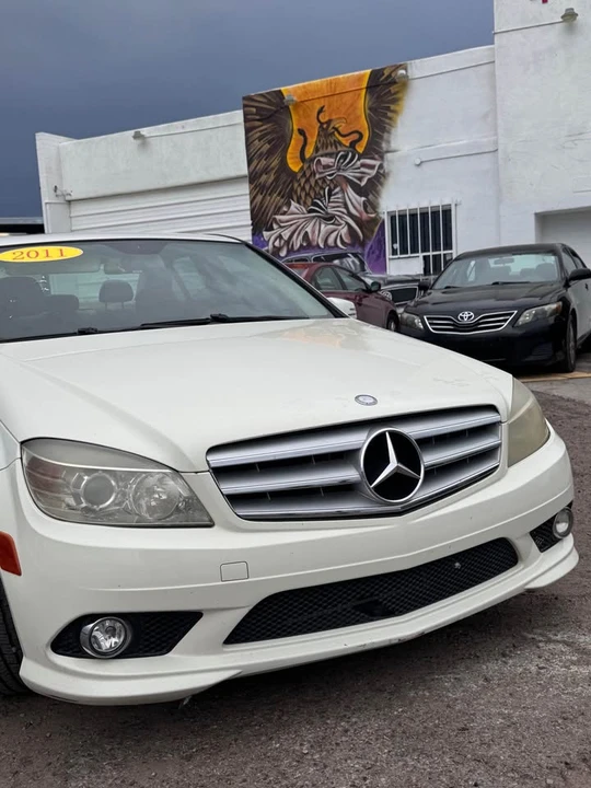 2011 Mercedes-Benz W212 E-Class - Image 7 of 11