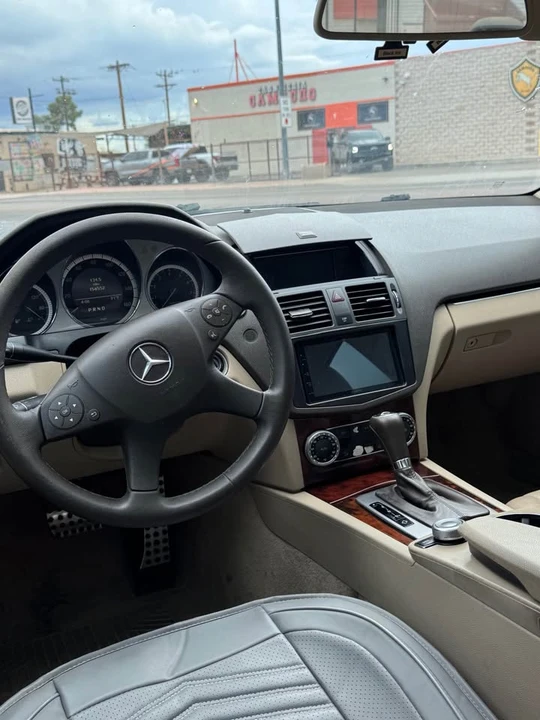2011 Mercedes-Benz W212 E-Class - Image 8 of 11
