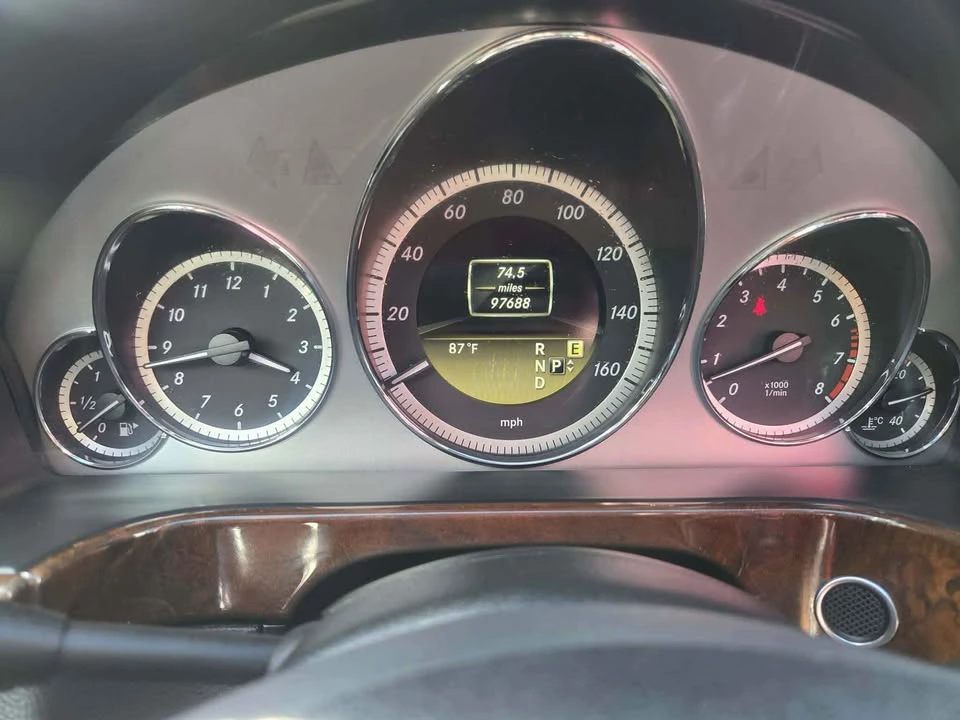 2011 Mercedes-Benz W221 S-Class - Image 2 of 18