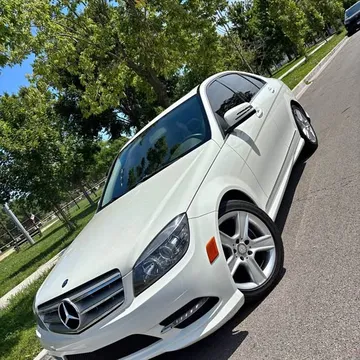 2011 Mercedes-Benz 300 SE Sedan 4D