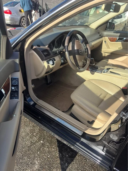 2011 Mercedes-Benz W212 E-Class - Image 6 of 14