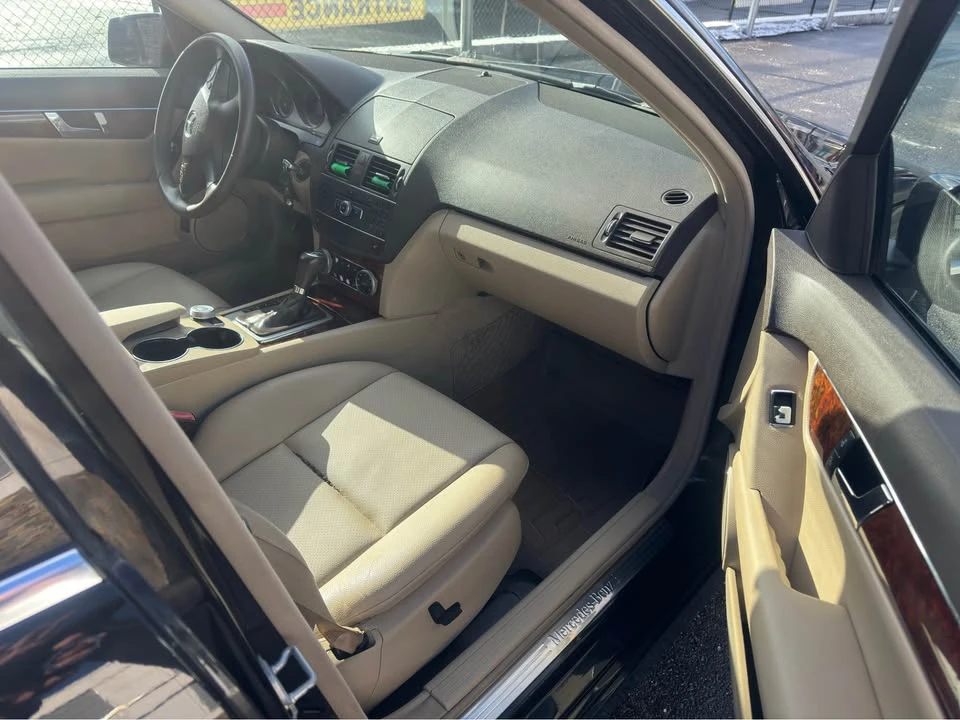 2011 Mercedes-Benz W212 E-Class - Image 3 of 14