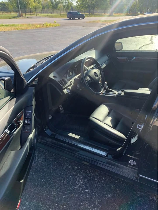 2011 Mercedes-Benz W212 E-Class - Image 10 of 12