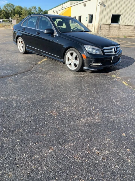 2011 Mercedes-Benz W212 E-Class - Image 3 of 12