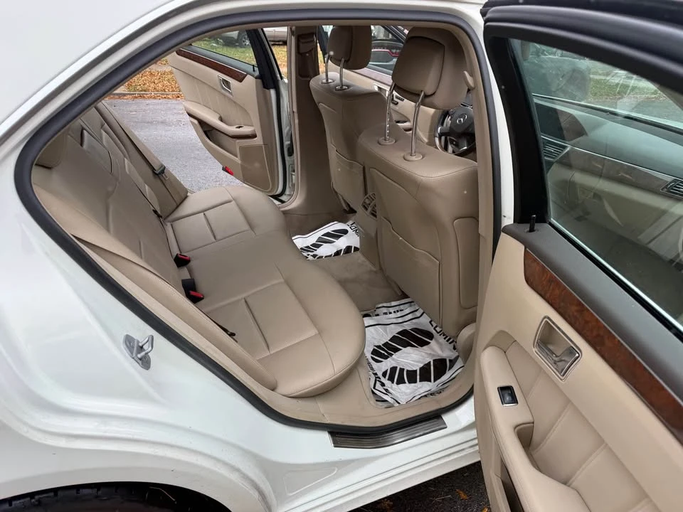 2011 Mercedes-Benz W212 E-Class - Image 7 of 20