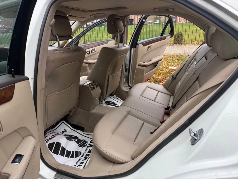2011 Mercedes-Benz W212 E-Class - Image 19 of 20