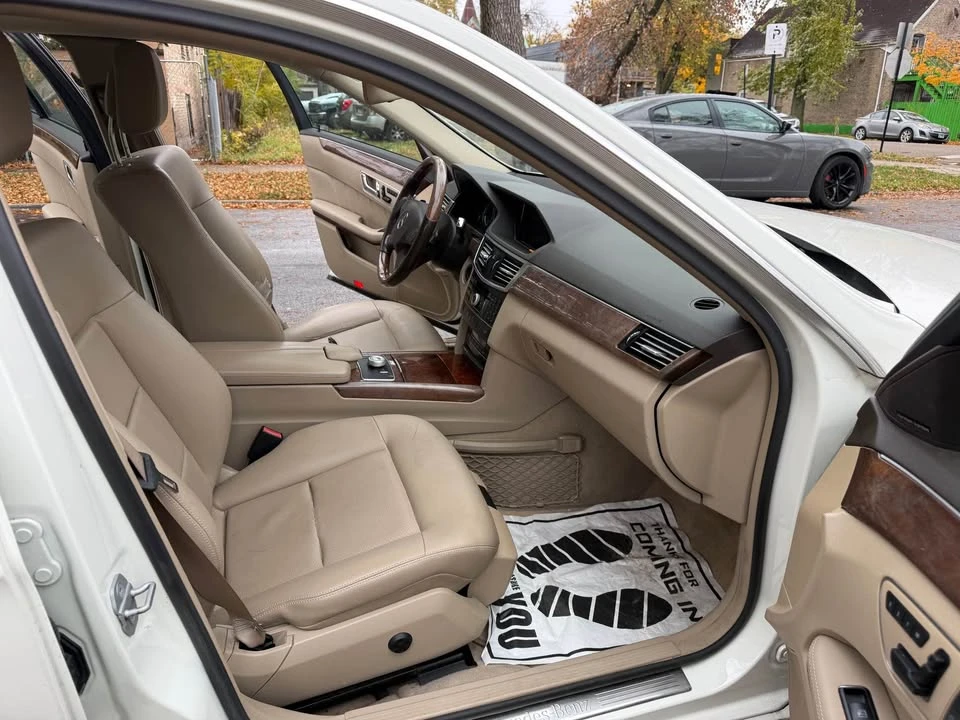 2011 Mercedes-Benz W212 E-Class - Image 3 of 20