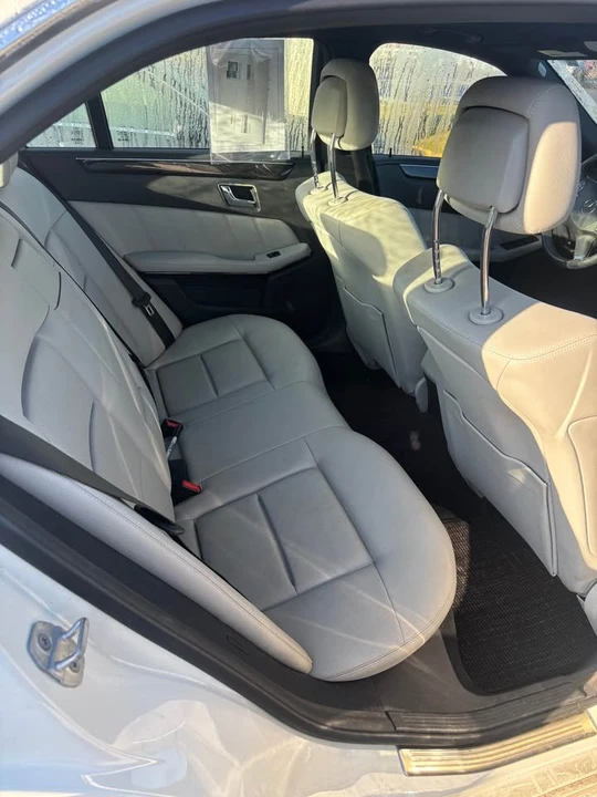 2011 Mercedes-Benz W212 E-Class - Image 7 of 10