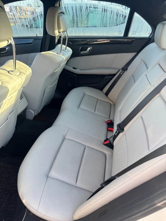 2011 Mercedes-Benz W212 E-Class - Image 5 of 10