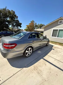 2011 Mercedes-Benz E350