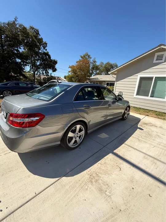 2011 Mercedes-Benz W212 E-Class - Image 2 of 5