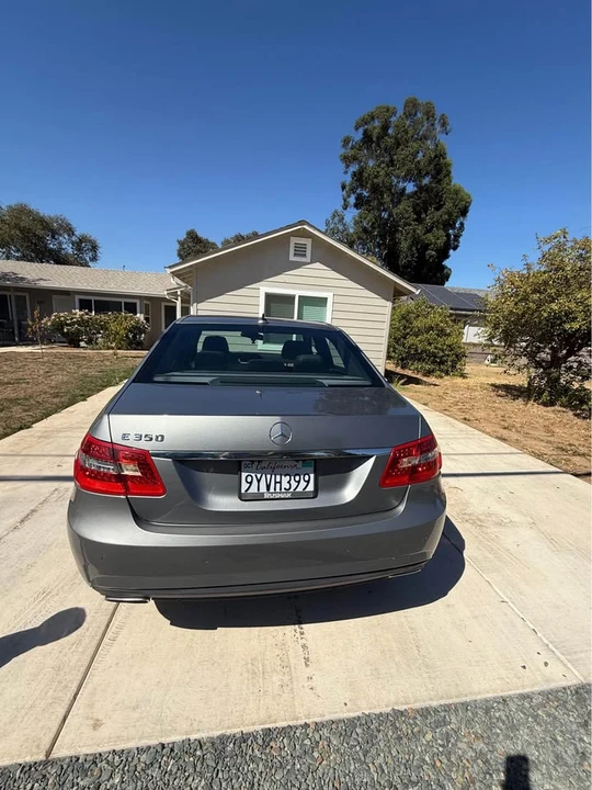 2011 Mercedes-Benz W212 E-Class - Image 2 of 5