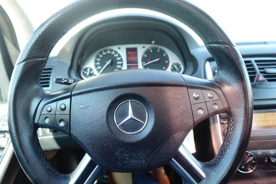 2011 Mercedes-Benz W245 B-Class - Image 9 of 16