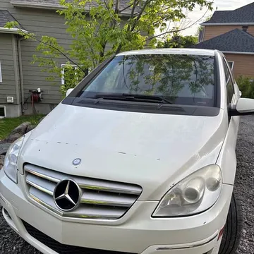 2011 Mercedes-Benz B200