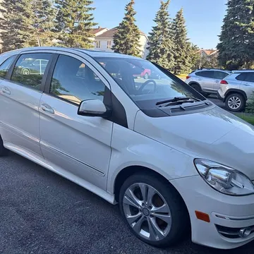 2011 Mercedes-Benz B200