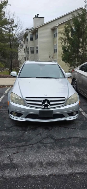 2011 Mercedes-Benz W204 C-Class - Image 2 of 6