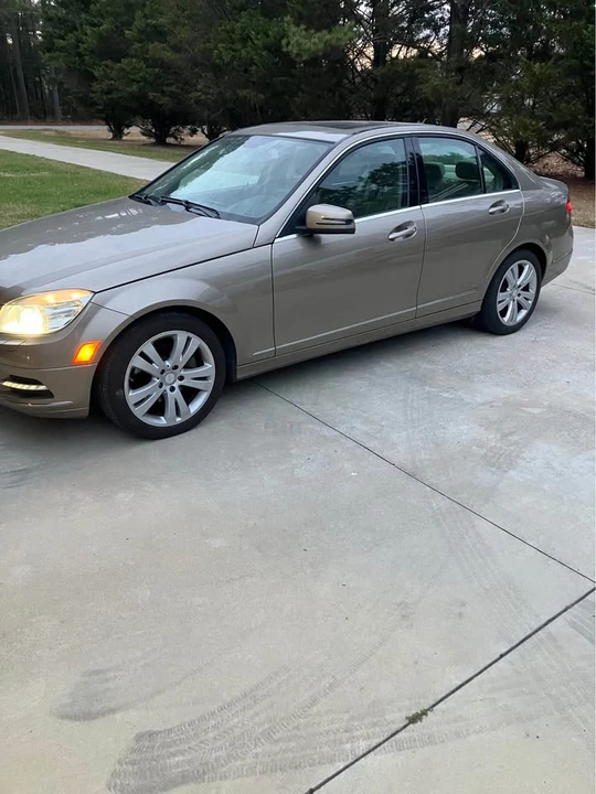 2011 Mercedes-Benz W204 C-Class - Image 4 of 4