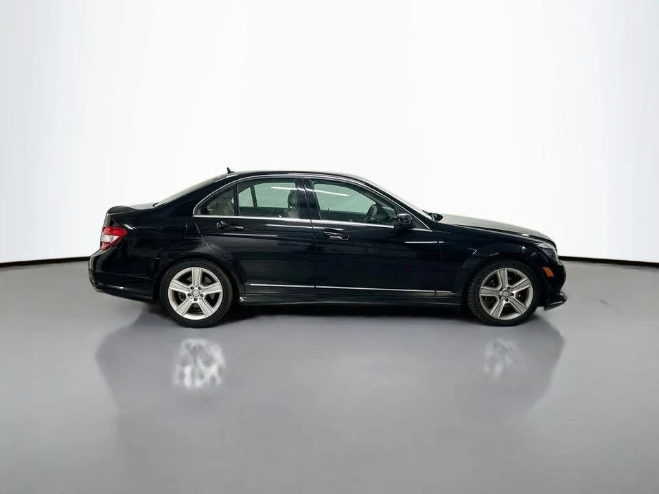 2011 Mercedes-Benz W204 C-Class - Image 2 of 20