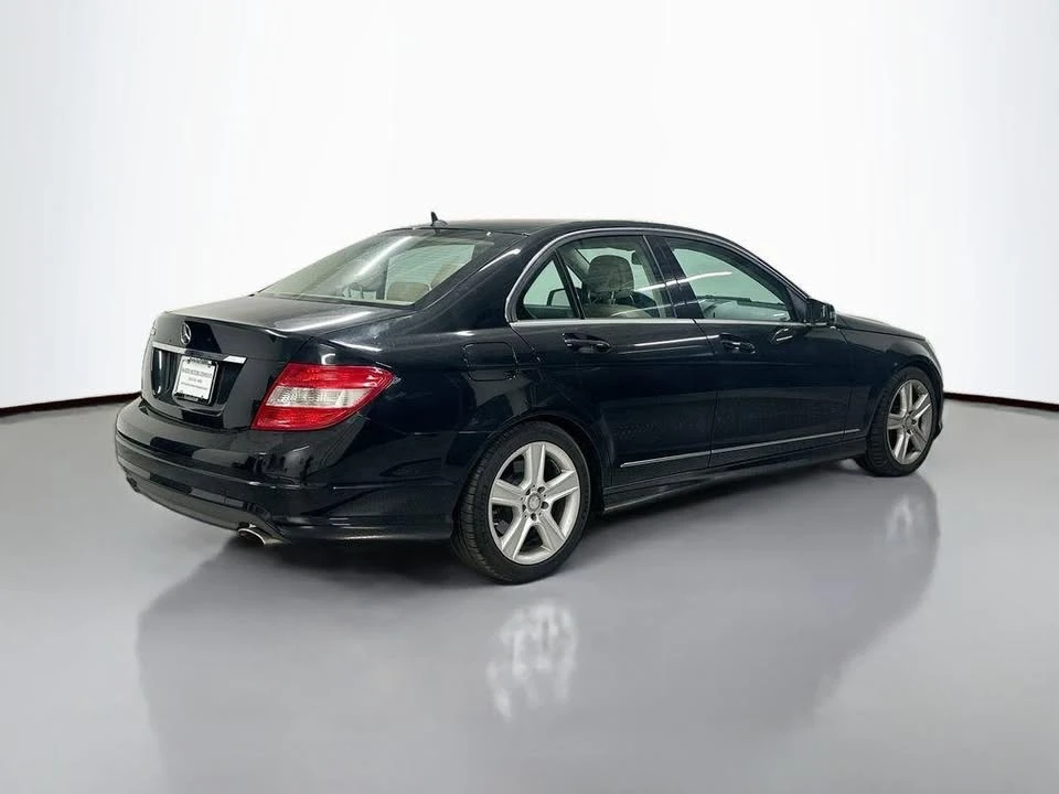 2011 Mercedes-Benz W204 C-Class - Image 3 of 20