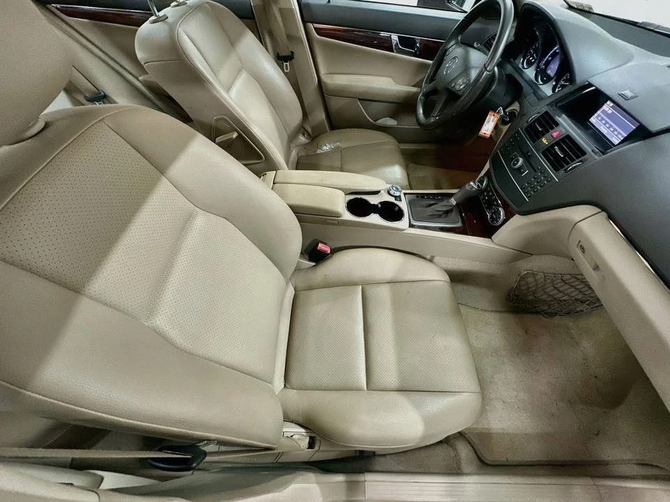 2011 Mercedes-Benz W204 C-Class - Image 17 of 20