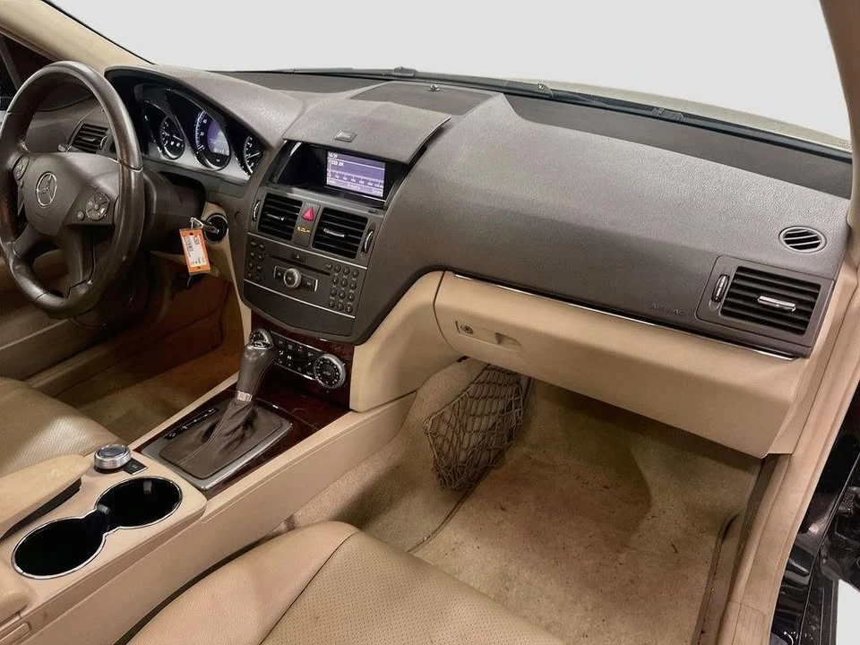 2011 Mercedes-Benz W204 C-Class - Image 18 of 20