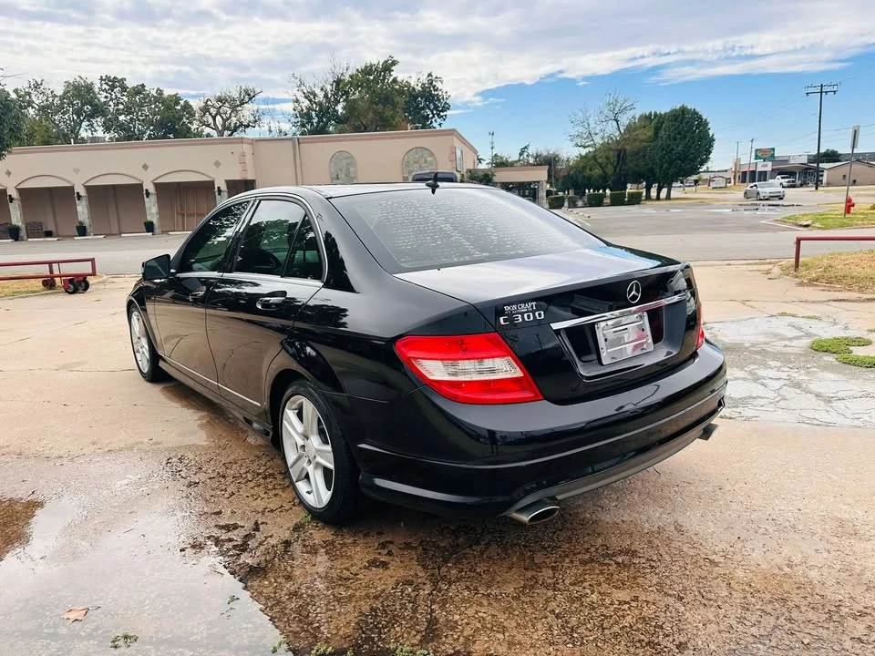 2011 Mercedes-Benz W204 C-Class - Image 4 of 19