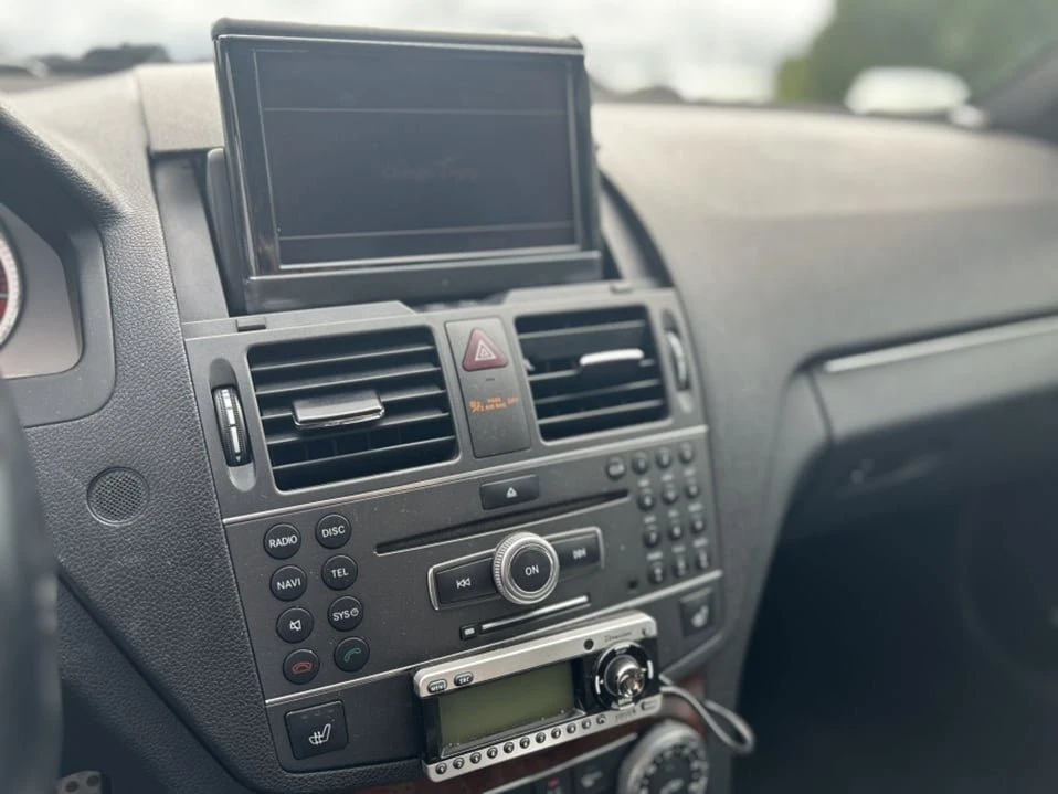 2011 Mercedes-Benz W204 C-Class - Image 10 of 10