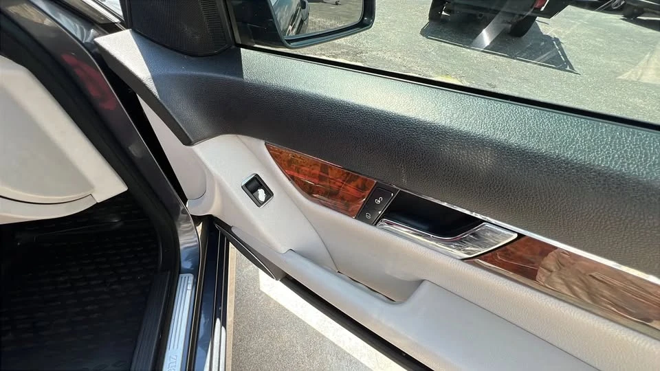 2011 Mercedes-Benz W204 C-Class - Image 17 of 19