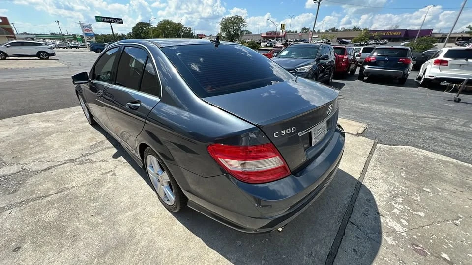 2011 Mercedes-Benz W204 C-Class - Image 3 of 19