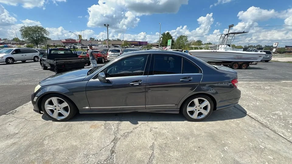 2011 Mercedes-Benz W204 C-Class - Image 2 of 19
