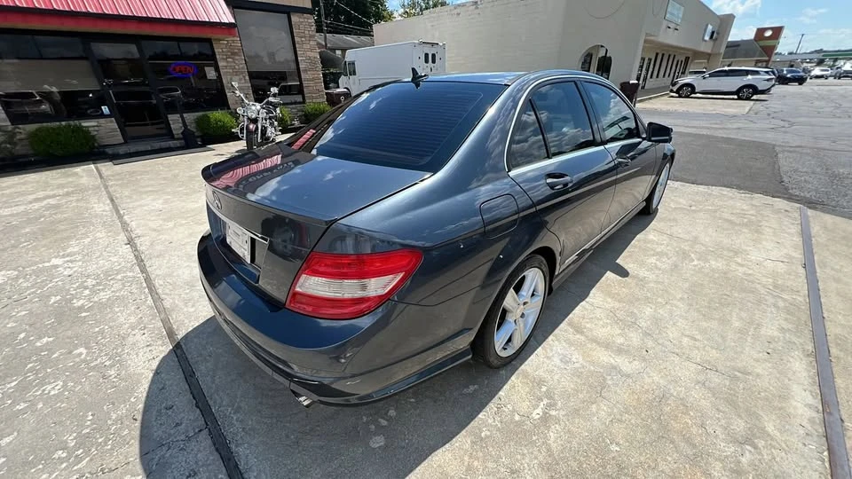 2011 Mercedes-Benz W204 C-Class - Image 5 of 19
