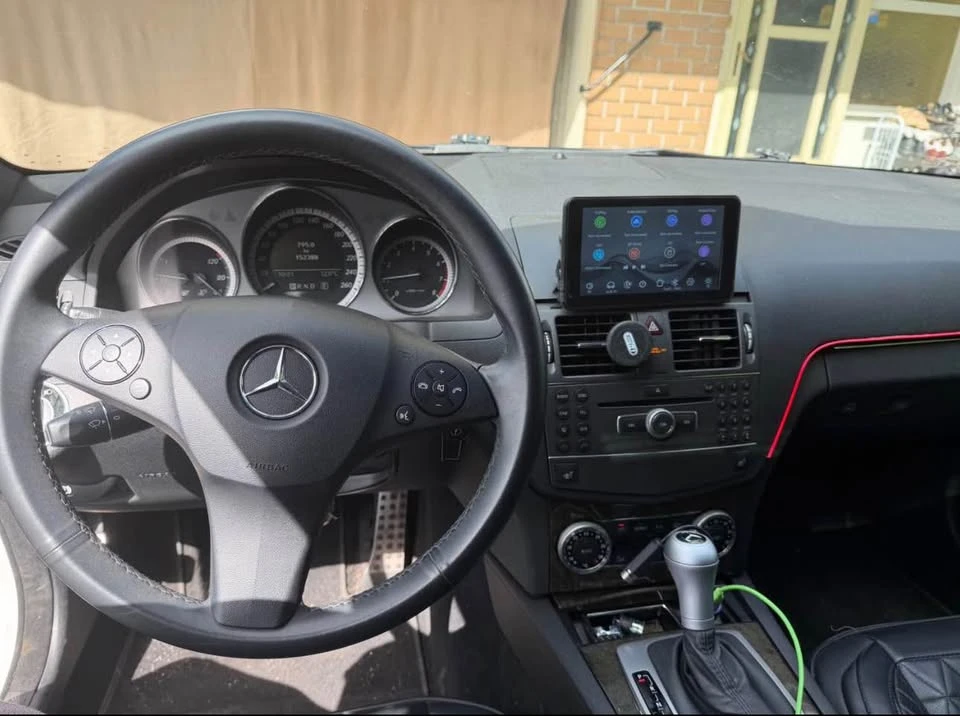 2011 Mercedes-Benz W204 C-Class - Image 10 of 10
