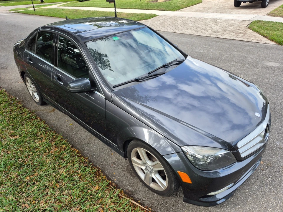2011 Mercedes-Benz W204 C-Class - Image 10 of 20