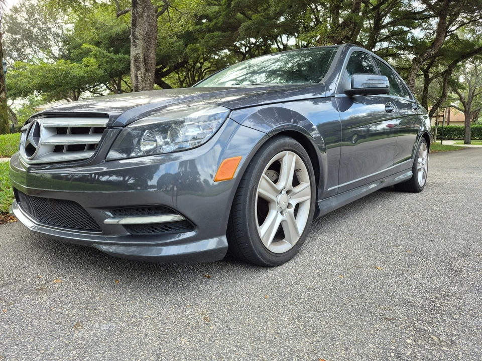 2011 Mercedes-Benz W204 C-Class - Image 2 of 20