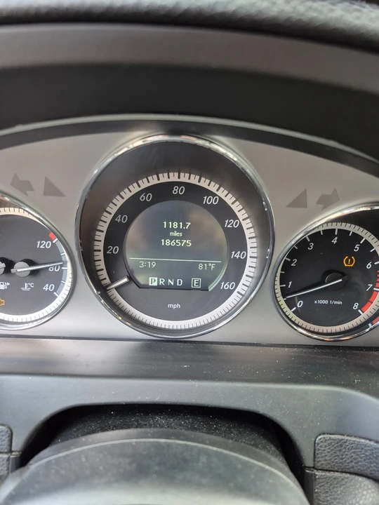 2011 Mercedes-Benz W204 C-Class - Image 13 of 20