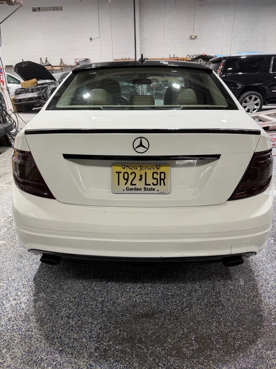 2011 Mercedes-Benz W204 C-Class - Image 7 of 14