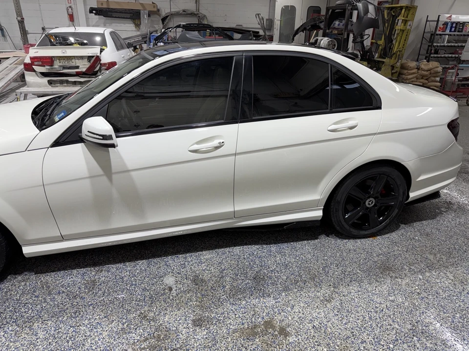 2011 Mercedes-Benz W204 C-Class - Image 4 of 14
