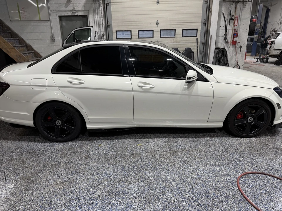 2011 Mercedes-Benz W204 C-Class - Image 5 of 14