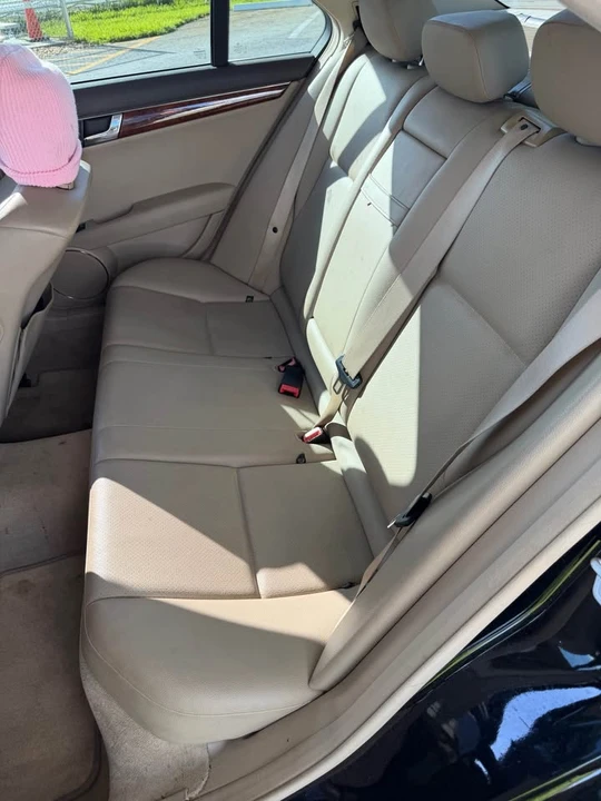 2011 Mercedes-Benz W204 C-Class - Image 17 of 20