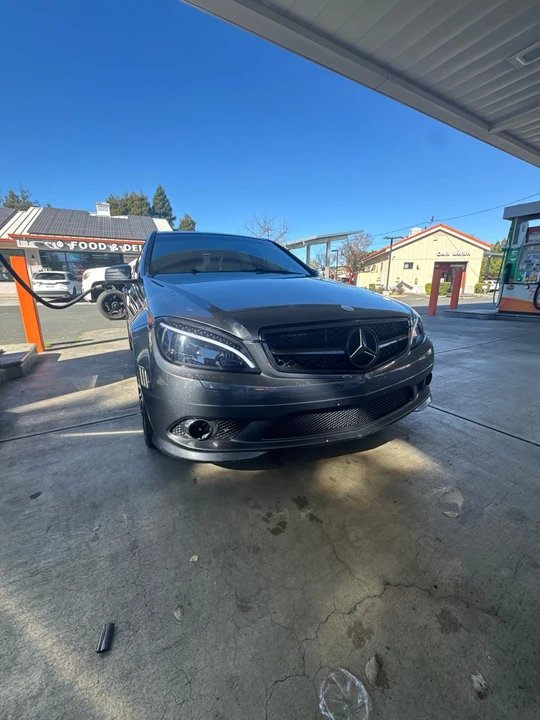 2011 Mercedes-Benz W204 C-Class - Image 9 of 16
